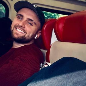 Meet your Posher, Griffin